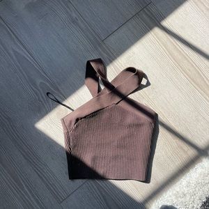 Aritzia Babaton Sculpt Tank